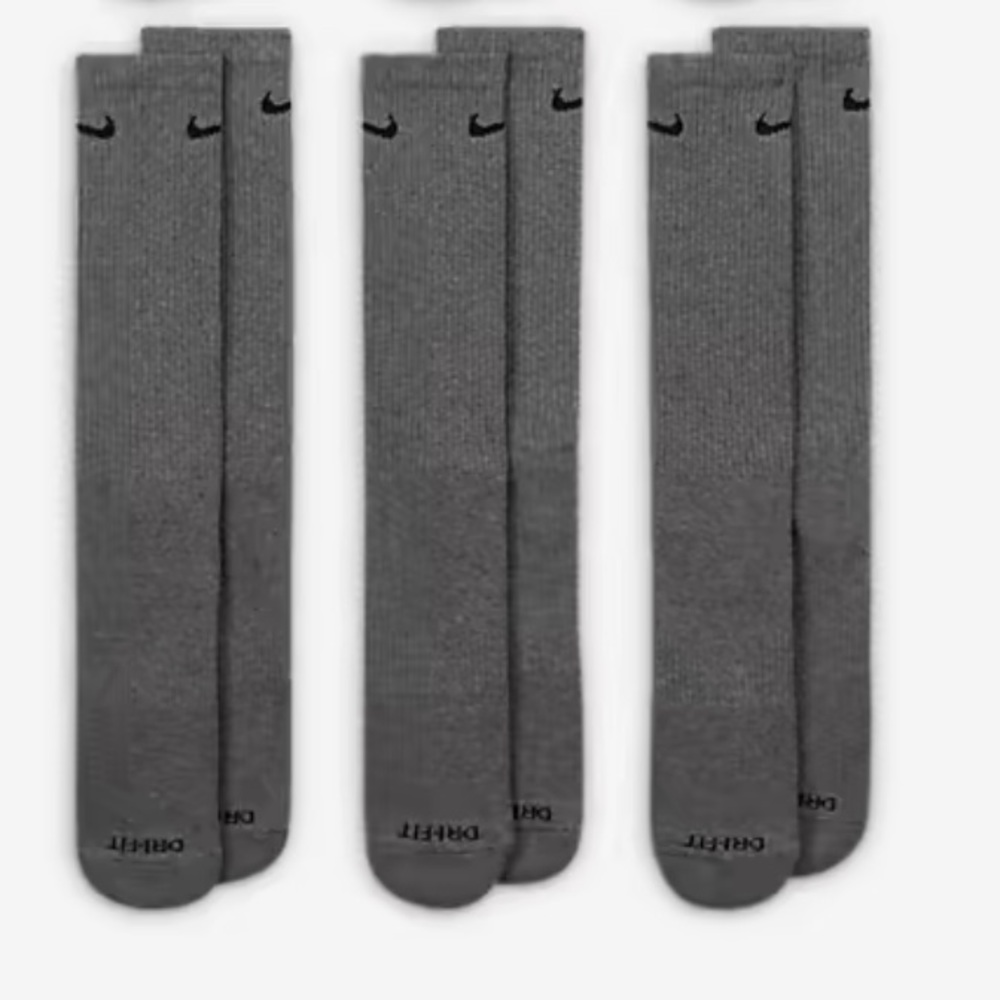NIKE
Training Crew Socks (3 Pairs)
Nike Everyday Cushioned - Picture 2 of 4